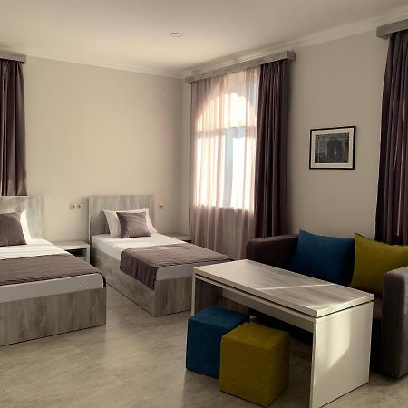 Hotel Menua Yerevan Luaran gambar