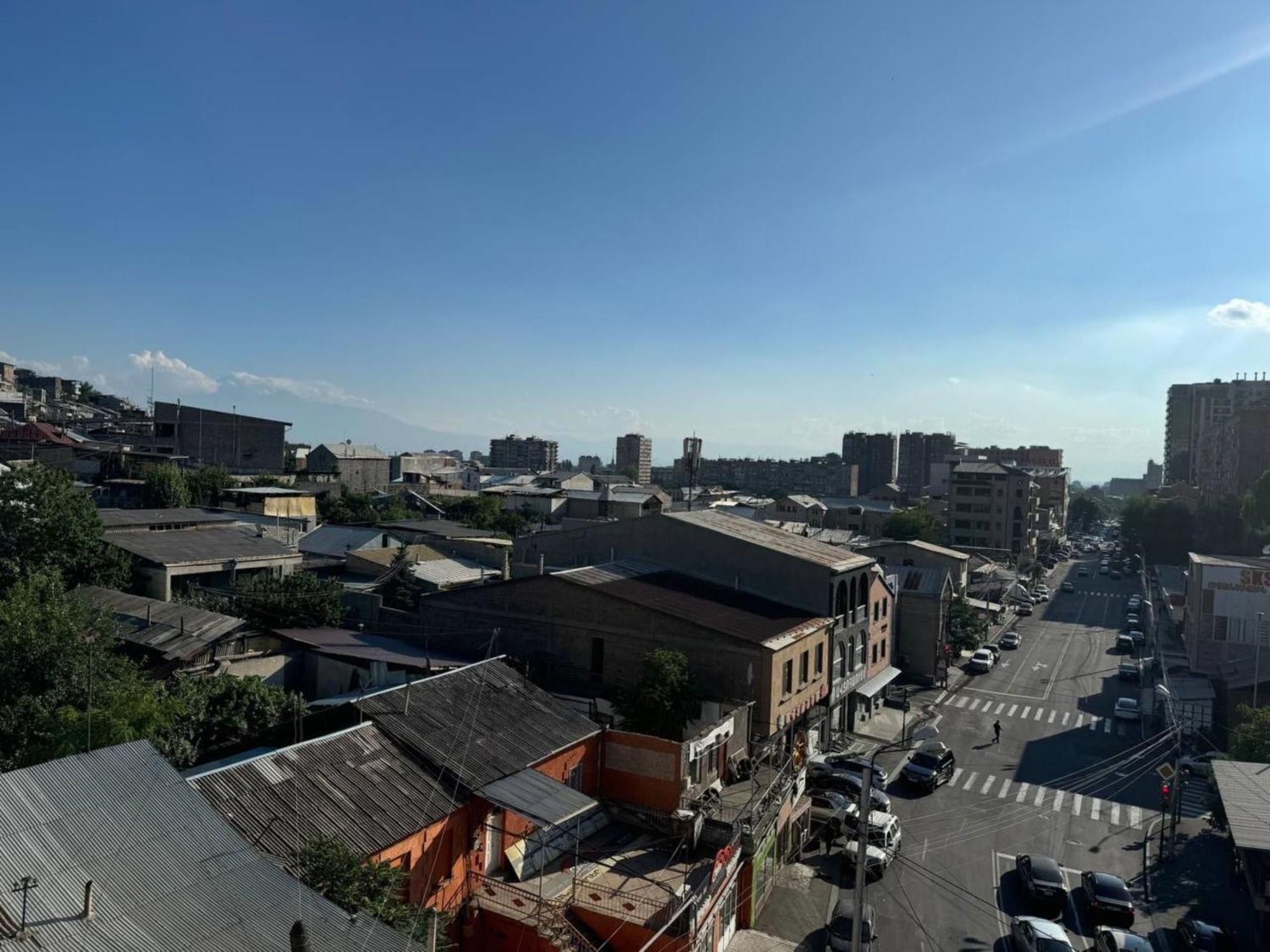 Hotel Menua Yerevan Luaran gambar
