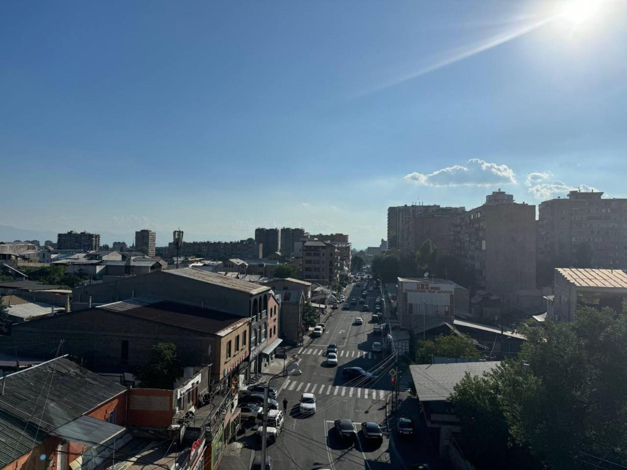 Hotel Menua Yerevan Luaran gambar